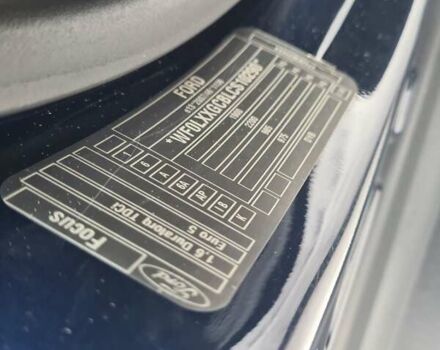 Синий Форд Фокус, объемом двигателя 1.6 л и пробегом 208 тыс. км за 8600 $, фото 125 на Automoto.ua