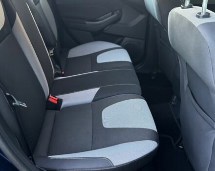 Синій Форд Фокус, об'ємом двигуна 1.6 л та пробігом 230 тис. км за 8299 $, фото 5 на Automoto.ua