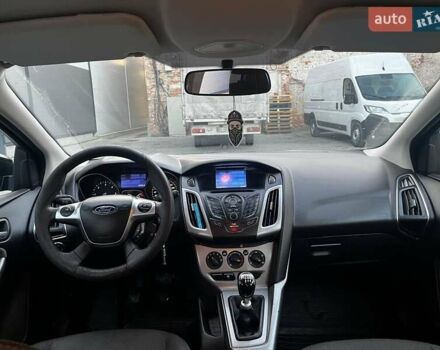 Синій Форд Фокус, об'ємом двигуна 1.6 л та пробігом 245 тис. км за 7200 $, фото 1 на Automoto.ua
