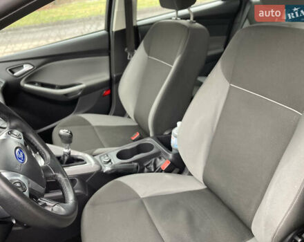 Синій Форд Фокус, об'ємом двигуна 1.6 л та пробігом 237 тис. км за 6950 $, фото 13 на Automoto.ua