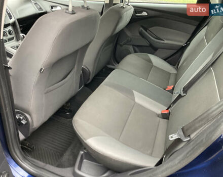 Синій Форд Фокус, об'ємом двигуна 1.6 л та пробігом 237 тис. км за 6950 $, фото 14 на Automoto.ua