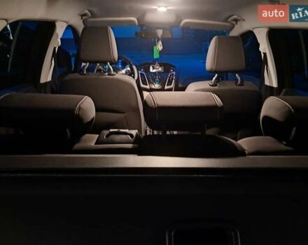 Синій Форд Фокус, об'ємом двигуна 1.6 л та пробігом 295 тис. км за 7800 $, фото 36 на Automoto.ua