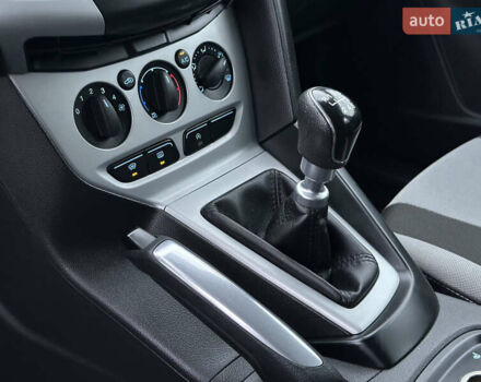 Синий Форд Фокус, объемом двигателя 1.6 л и пробегом 234 тыс. км за 7999 $, фото 48 на Automoto.ua