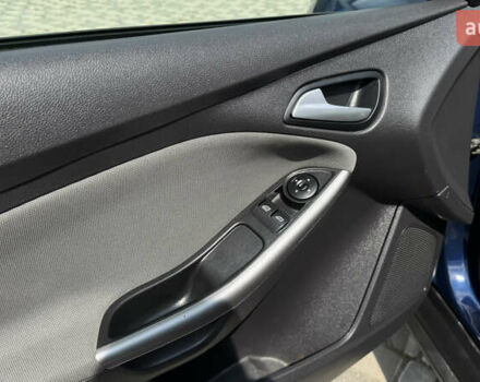 Синій Форд Фокус, об'ємом двигуна 1.6 л та пробігом 236 тис. км за 6450 $, фото 31 на Automoto.ua