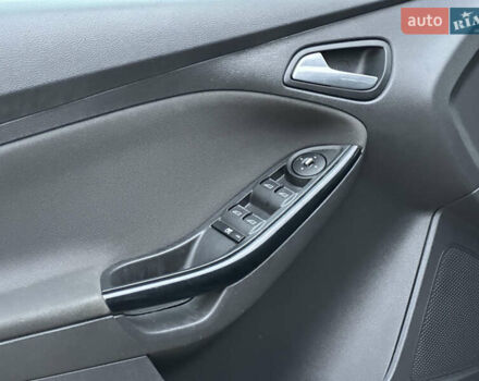 Синий Форд Фокус, объемом двигателя 1.6 л и пробегом 234 тыс. км за 7999 $, фото 36 на Automoto.ua