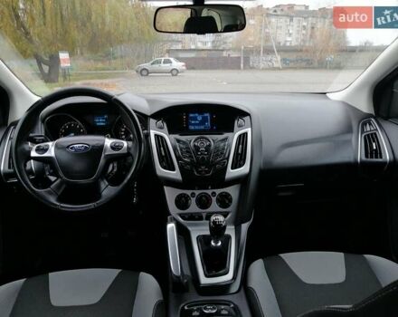 Синій Форд Фокус, об'ємом двигуна 1.6 л та пробігом 215 тис. км за 7599 $, фото 48 на Automoto.ua