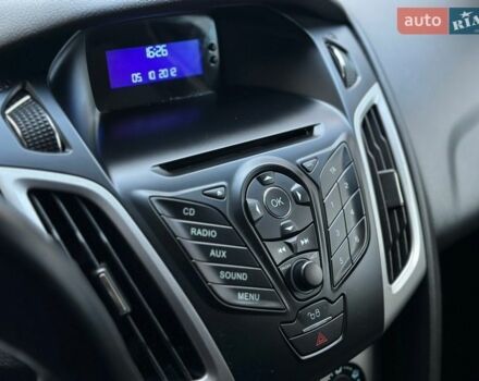 Синий Форд Фокус, объемом двигателя 1.6 л и пробегом 235 тыс. км за 7200 $, фото 33 на Automoto.ua