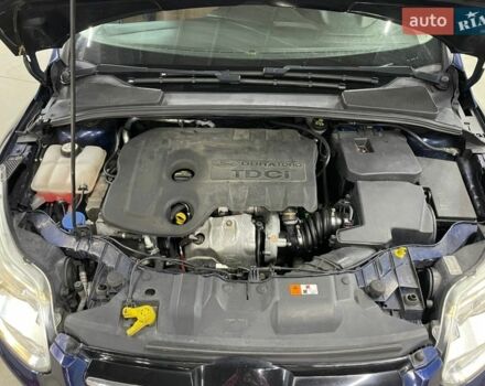 Синій Форд Фокус, об'ємом двигуна 1.6 л та пробігом 229 тис. км за 8900 $, фото 77 на Automoto.ua