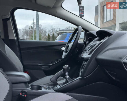 Синій Форд Фокус, об'ємом двигуна 1.6 л та пробігом 235 тис. км за 7699 $, фото 57 на Automoto.ua