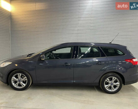 Синій Форд Фокус, об'ємом двигуна 1.6 л та пробігом 217 тис. км за 8350 $, фото 4 на Automoto.ua
