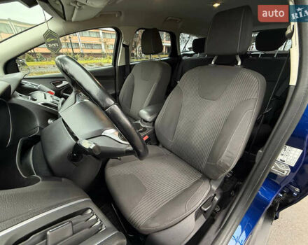 Синий Форд Фокус, объемом двигателя 1.6 л и пробегом 240 тыс. км за 8550 $, фото 28 на Automoto.ua