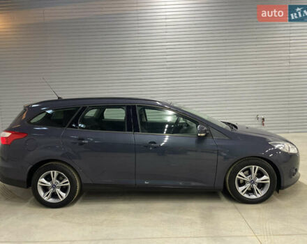 Синій Форд Фокус, об'ємом двигуна 1.6 л та пробігом 217 тис. км за 8350 $, фото 18 на Automoto.ua
