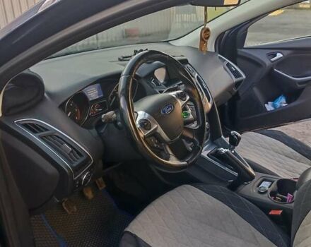 Синий Форд Фокус, объемом двигателя 1.6 л и пробегом 200 тыс. км за 9000 $, фото 4 на Automoto.ua