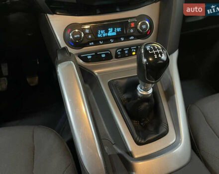 Синій Форд Фокус, об'ємом двигуна 1.6 л та пробігом 217 тис. км за 8350 $, фото 32 на Automoto.ua