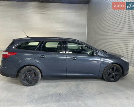 Синий Форд Фокус, объемом двигателя 1.6 л и пробегом 217 тыс. км за 7750 $, фото 4 на Automoto.ua