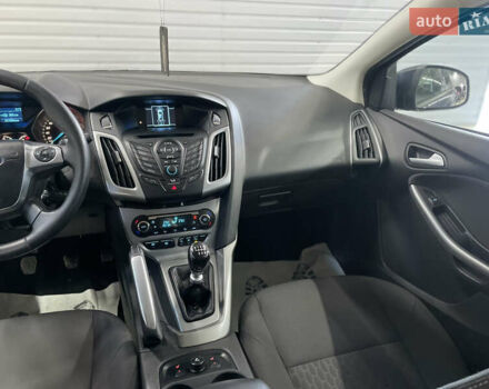 Синий Форд Фокус, объемом двигателя 1.6 л и пробегом 217 тыс. км за 7750 $, фото 3 на Automoto.ua