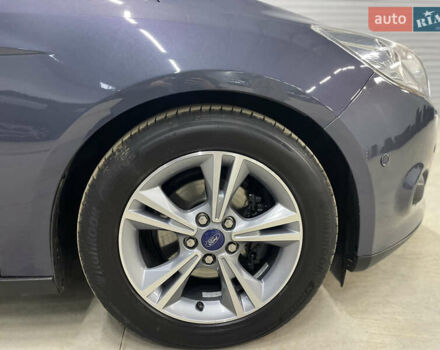 Синій Форд Фокус, об'ємом двигуна 1.6 л та пробігом 217 тис. км за 8350 $, фото 12 на Automoto.ua