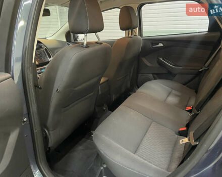 Синій Форд Фокус, об'ємом двигуна 1.6 л та пробігом 217 тис. км за 8350 $, фото 49 на Automoto.ua