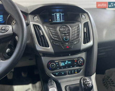 Синий Форд Фокус, объемом двигателя 1.6 л и пробегом 217 тыс. км за 7750 $, фото 21 на Automoto.ua