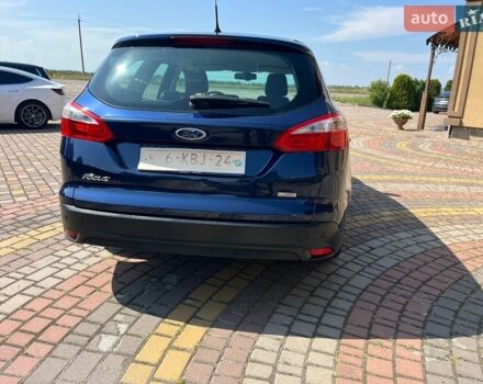 Синий Форд Фокус, объемом двигателя 1.6 л и пробегом 250 тыс. км за 7950 $, фото 4 на Automoto.ua