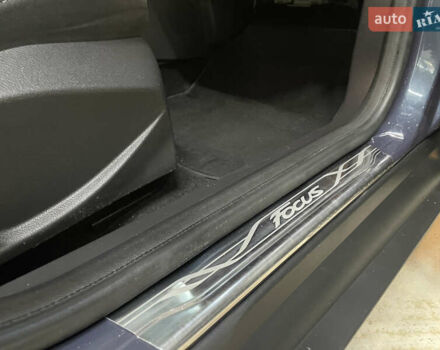 Синій Форд Фокус, об'ємом двигуна 1.6 л та пробігом 217 тис. км за 8350 $, фото 42 на Automoto.ua