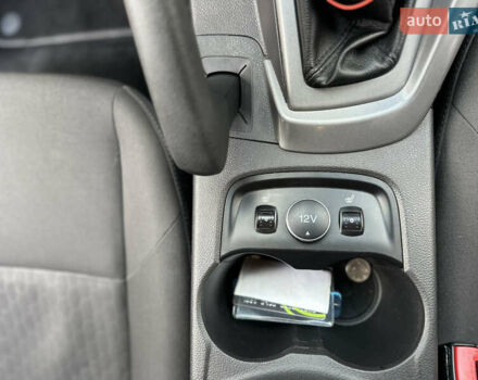 Синій Форд Фокус, об'ємом двигуна 1.6 л та пробігом 146 тис. км за 8830 $, фото 31 на Automoto.ua