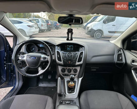 Синій Форд Фокус, об'ємом двигуна 1.6 л та пробігом 146 тис. км за 8830 $, фото 27 на Automoto.ua