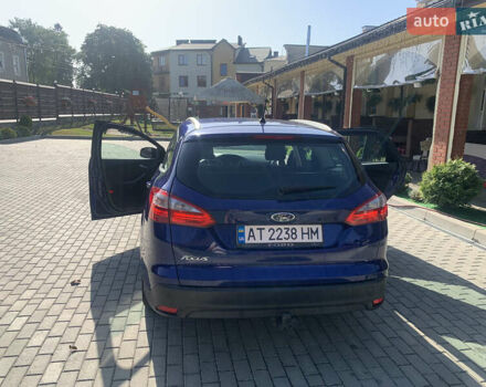 Синий Форд Фокус, объемом двигателя 1.6 л и пробегом 252 тыс. км за 8080 $, фото 5 на Automoto.ua
