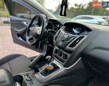 Синий Форд Фокус, объемом двигателя 1.6 л и пробегом 144 тыс. км за 8830 $, фото 30 на Automoto.ua