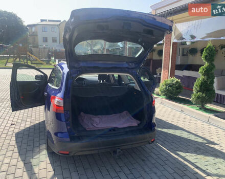 Синий Форд Фокус, объемом двигателя 1.6 л и пробегом 252 тыс. км за 8080 $, фото 6 на Automoto.ua