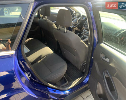 Синий Форд Фокус, объемом двигателя 1.6 л и пробегом 252 тыс. км за 8080 $, фото 8 на Automoto.ua