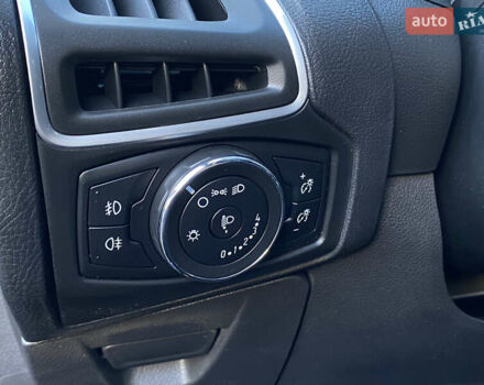 Синий Форд Фокус, объемом двигателя 1.6 л и пробегом 229 тыс. км за 7899 $, фото 38 на Automoto.ua