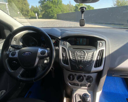 Синій Форд Фокус, об'ємом двигуна 1.6 л та пробігом 236 тис. км за 7400 $, фото 9 на Automoto.ua