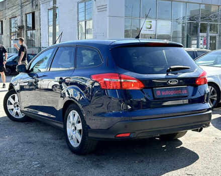 Синій Форд Фокус, об'ємом двигуна 2 л та пробігом 239 тис. км за 8400 $, фото 7 на Automoto.ua