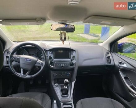 Синий Форд Фокус, объемом двигателя 1.5 л и пробегом 164 тыс. км за 9300 $, фото 4 на Automoto.ua