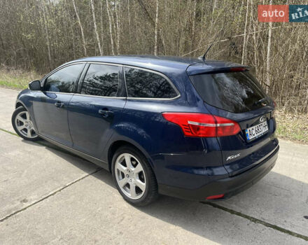 Синий Форд Фокус, объемом двигателя 1.5 л и пробегом 196 тыс. км за 7500 $, фото 1 на Automoto.ua