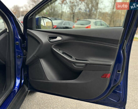Синий Форд Фокус, объемом двигателя 1.5 л и пробегом 191 тыс. км за 10500 $, фото 43 на Automoto.ua