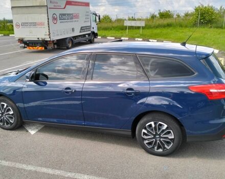 Синий Форд Фокус, объемом двигателя 1.5 л и пробегом 240 тыс. км за 9828 $, фото 4 на Automoto.ua