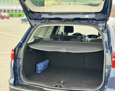 Синий Форд Фокус, объемом двигателя 1.5 л и пробегом 208 тыс. км за 10300 $, фото 14 на Automoto.ua