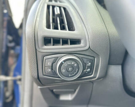 Синій Форд Фокус, об'ємом двигуна 1.5 л та пробігом 208 тис. км за 10100 $, фото 33 на Automoto.ua