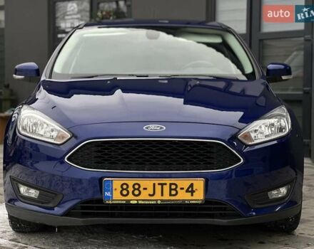 Синий Форд Фокус, объемом двигателя 1.5 л и пробегом 195 тыс. км за 10333 $, фото 1 на Automoto.ua