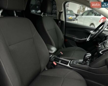 Синий Форд Фокус, объемом двигателя 1.5 л и пробегом 195 тыс. км за 10333 $, фото 19 на Automoto.ua