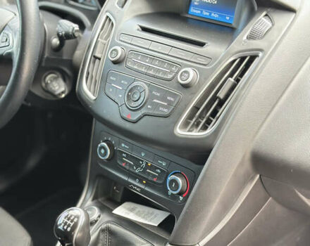 Синій Форд Фокус, об'ємом двигуна 1.5 л та пробігом 208 тис. км за 10100 $, фото 22 на Automoto.ua