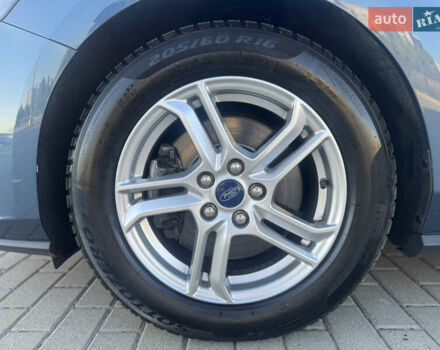 Синий Форд Фокус, объемом двигателя 1.5 л и пробегом 138 тыс. км за 14800 $, фото 18 на Automoto.ua