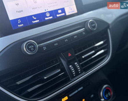 Синий Форд Фокус, объемом двигателя 1.5 л и пробегом 138 тыс. км за 14800 $, фото 61 на Automoto.ua