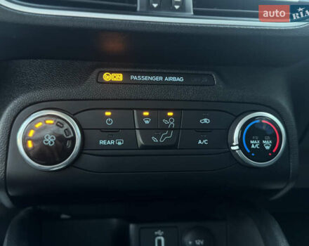 Синий Форд Фокус, объемом двигателя 1.5 л и пробегом 138 тыс. км за 14800 $, фото 62 на Automoto.ua