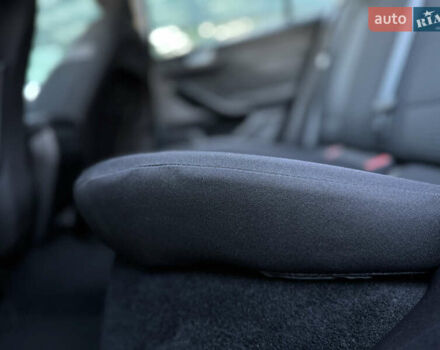 Синий Форд Фокус, объемом двигателя 1.5 л и пробегом 138 тыс. км за 14800 $, фото 85 на Automoto.ua