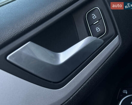 Синий Форд Фокус, объемом двигателя 1.5 л и пробегом 138 тыс. км за 14800 $, фото 42 на Automoto.ua