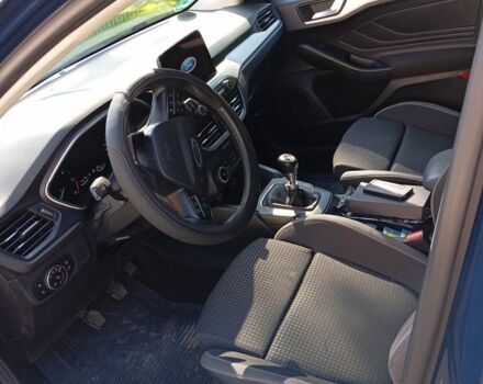 Синій Форд Фокус, об'ємом двигуна 1.5 л та пробігом 283 тис. км за 20978 $, фото 5 на Automoto.ua