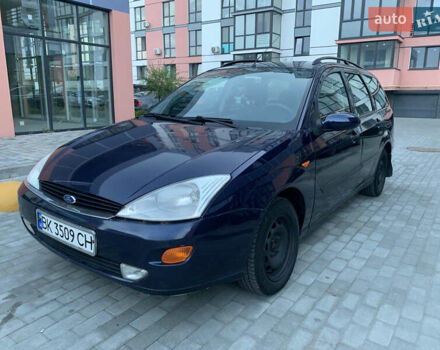 Синий Форд Фокус, объемом двигателя 1.8 л и пробегом 300 тыс. км за 2400 $, фото 1 на Automoto.ua